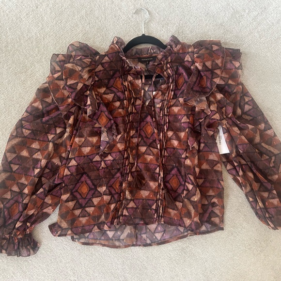 Beautiful Brand new Marie Maple Top size Medium. Olivaceous - Picture 1 of 7